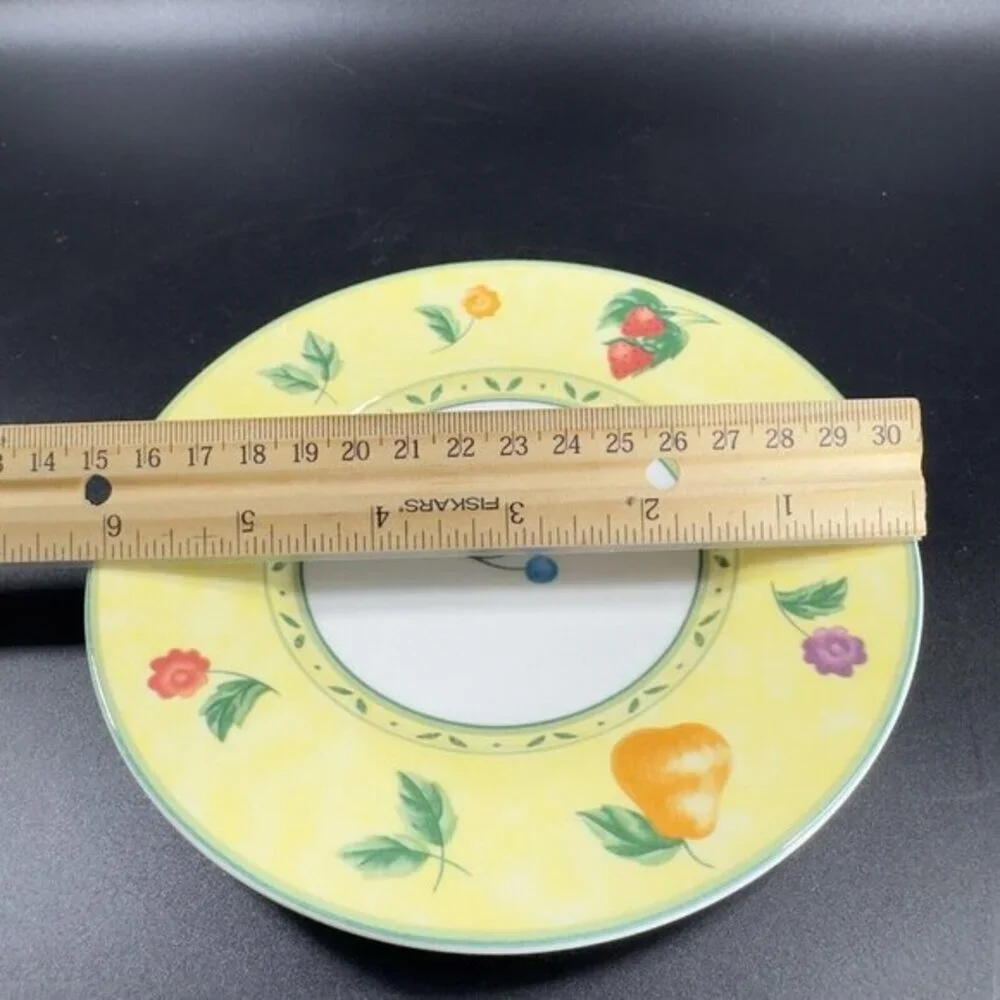 Victoria & Beale Savannah Porcelain Round‎ Dish Plate Set of 4 Dishes 6inch Wide